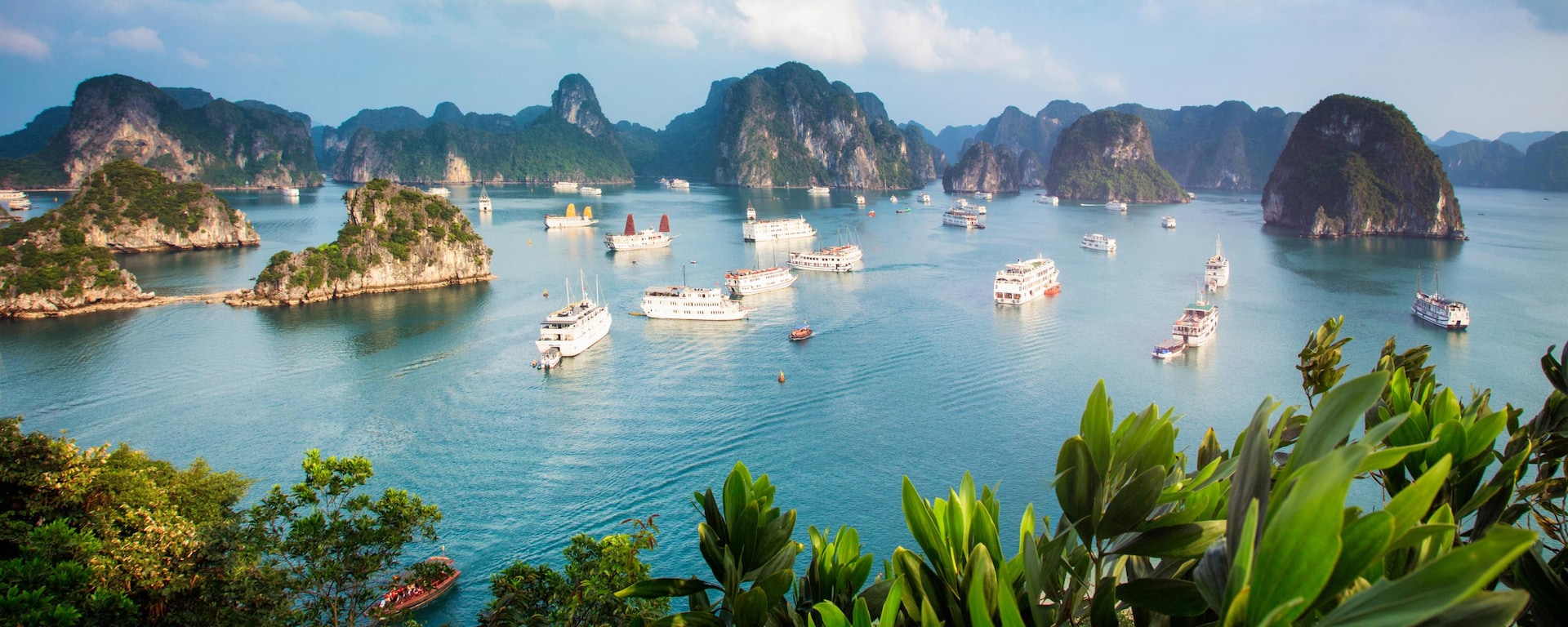 vietnam-halong-bay-wide-1729851457831145072747.jpg