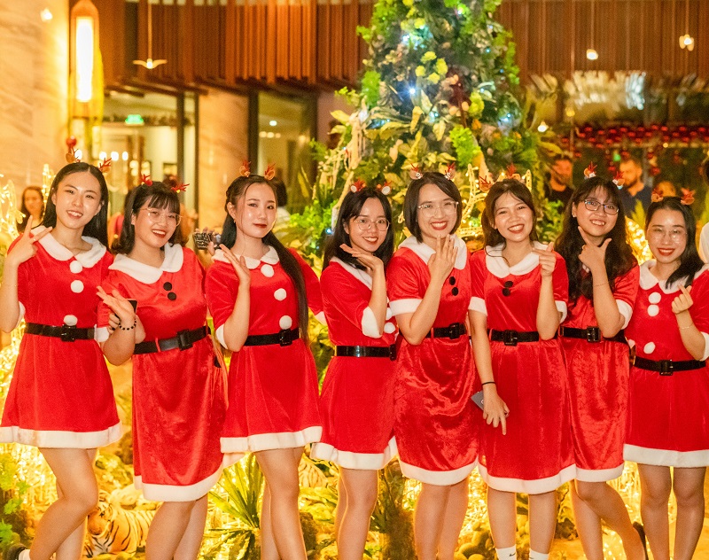  Mövenpick Resort Waverly Phú Quốc ra mắt "Carnival Wonderland