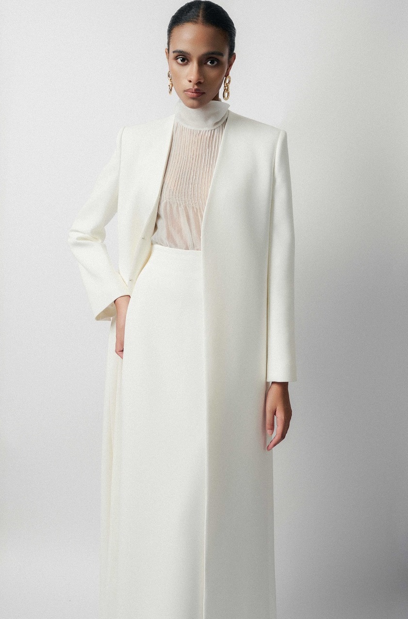 White Ant Ease Holidays'24 LUXBRAND.vn