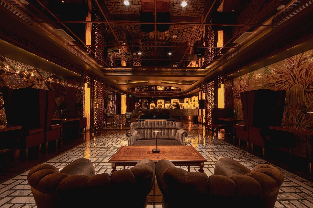 The Long Lounge