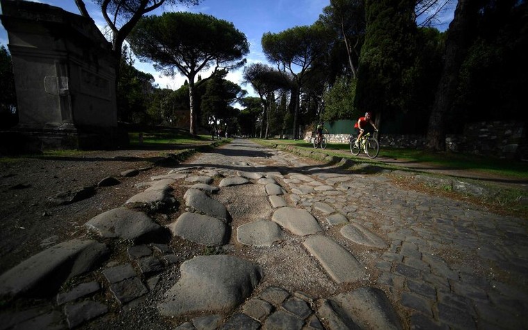 la-via-appia-29724-9-3924.jpg