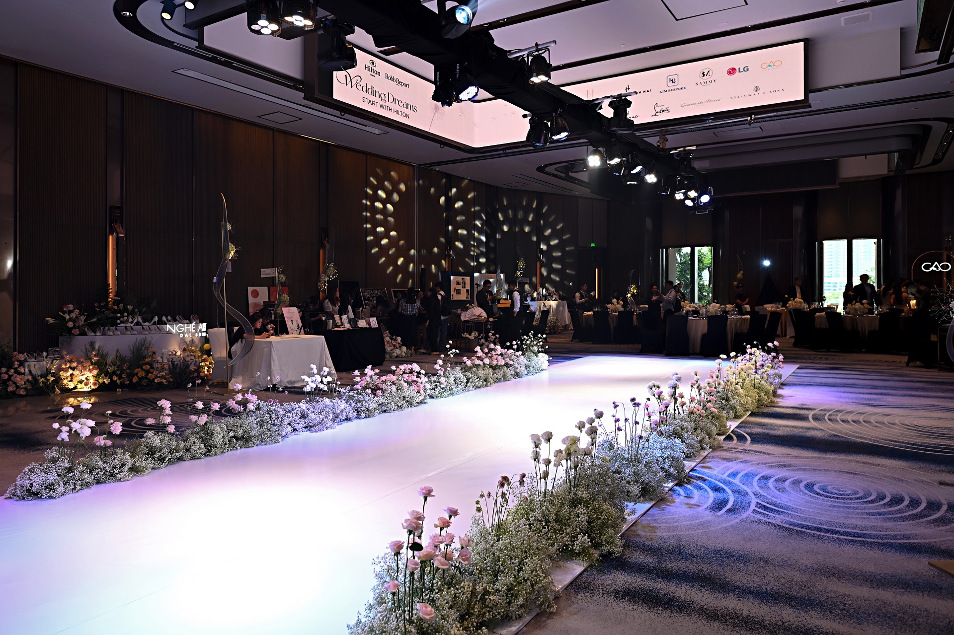 Wedding Dreams, Start with Hilton