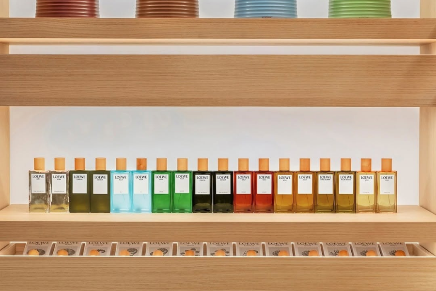 loewe-botanical-rainbow---hanh-trinh-huong-tinh-hoa-tu-tay-ban-nha_68f21ee3af65a.png