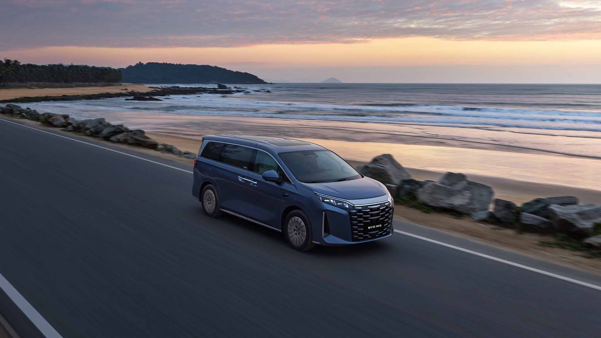 BYD M9
