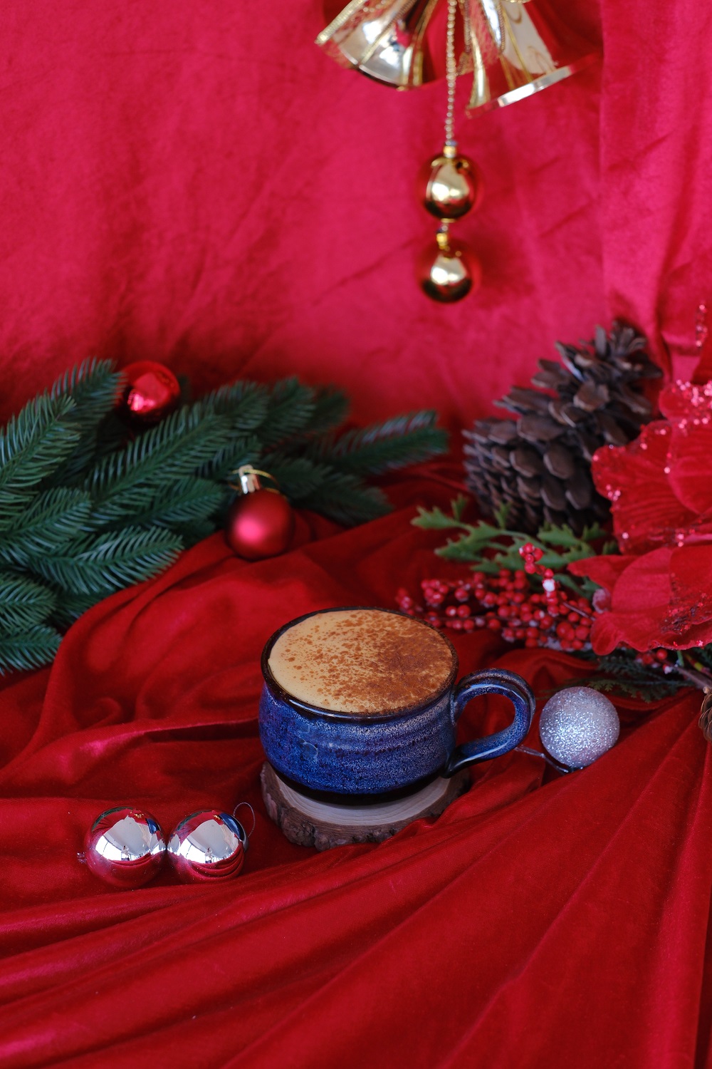 Thắp sáng cây thông Giáng sinh, mở ra mùa ưu đãi lễ hội tại Novotel Hanoi Thai Ha