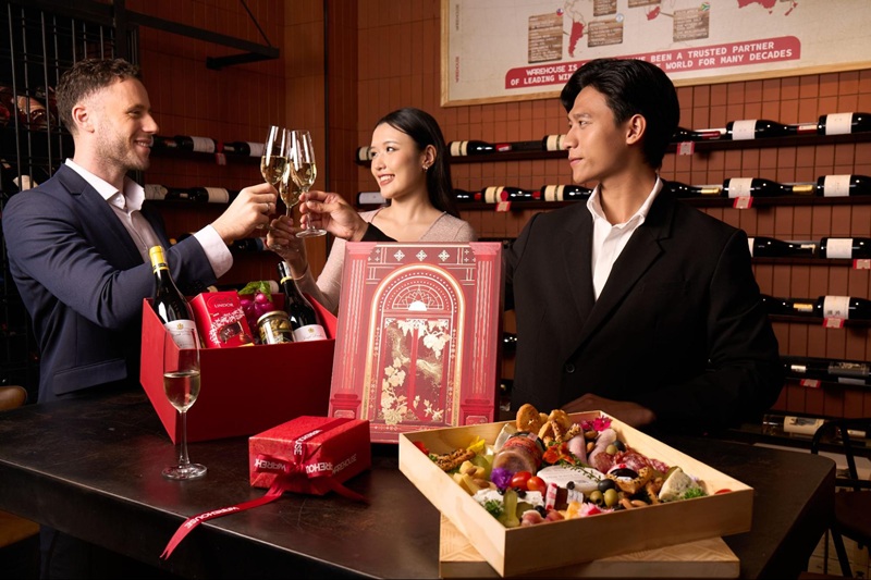 Tinh hoa Quà tết cho giới sành vang tại Warehouse