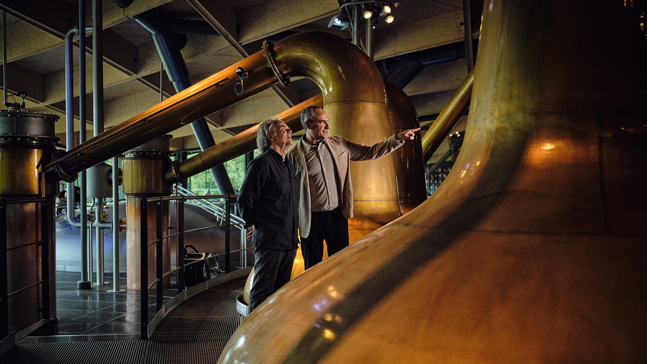 The Macallan đưa di sản 200 năm vào trải nghiệm thị giác của Timeless Collections