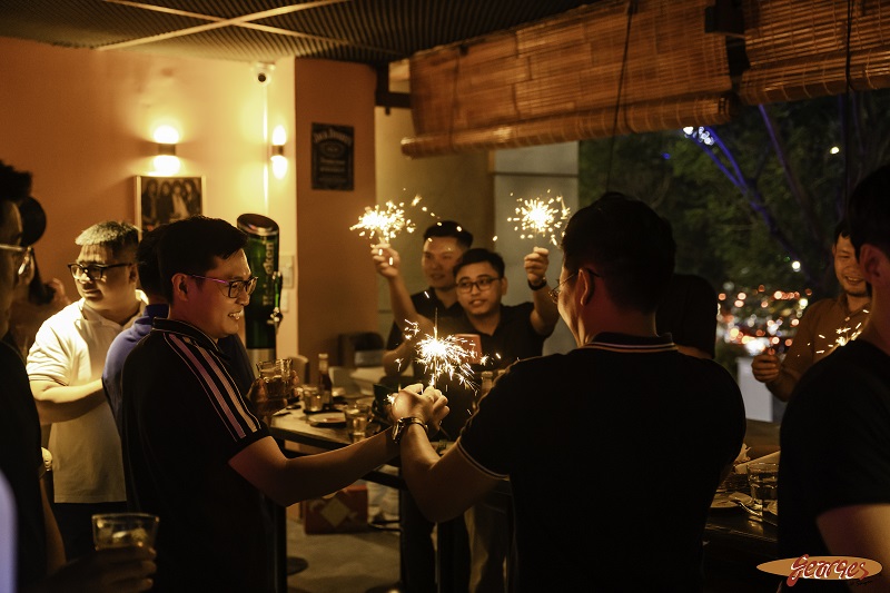 Good Food - Great Music - Mad People