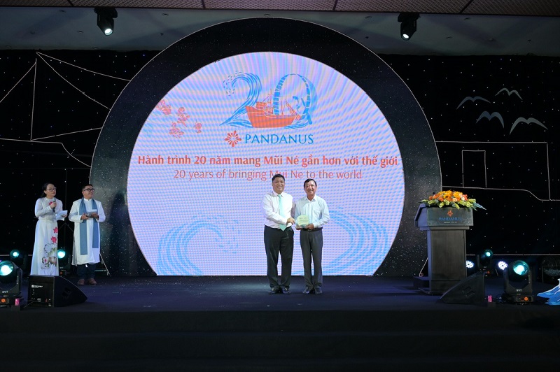 Pandanus Resort kỷ niệm 20 năm