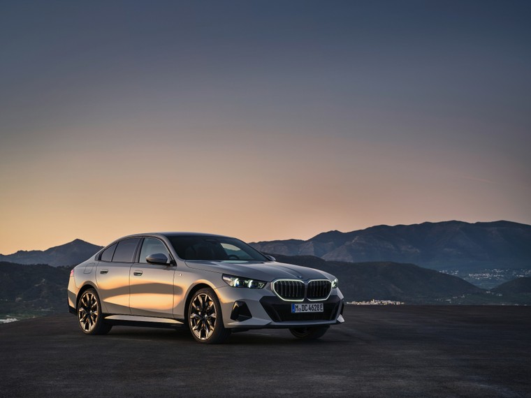 BMW the he 5 luxbrand
