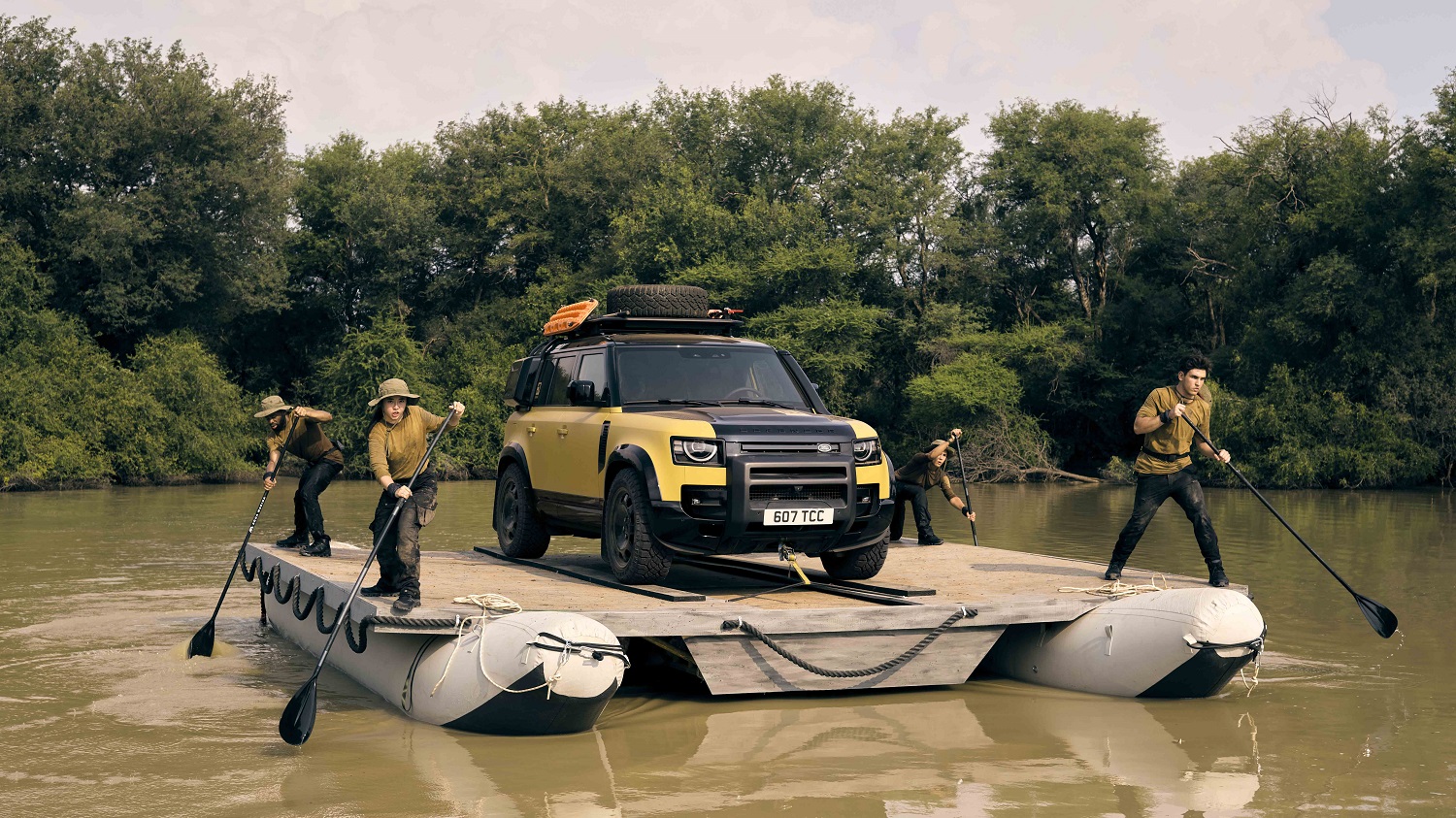 Range rover defender luxbrand.vn