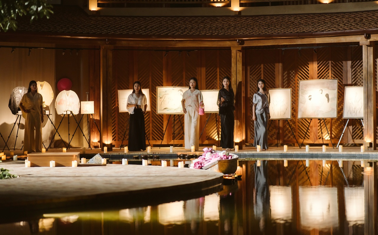 Shades of Lotus