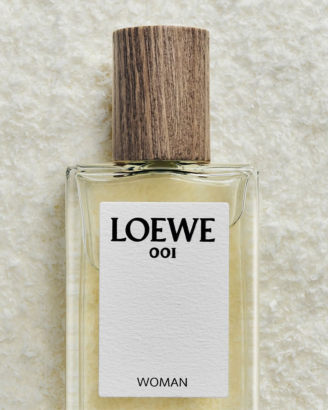 tinh-tuy-tay-ban-nha-trong-tung-lan-huong-loewe_68aee13d0a29e.jpg