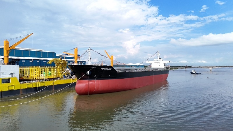 Việt Thuận ra mắt siêu du thuyền xanh Explora, nâng chuẩn an toàn du lịch Vịnh Hạ Long