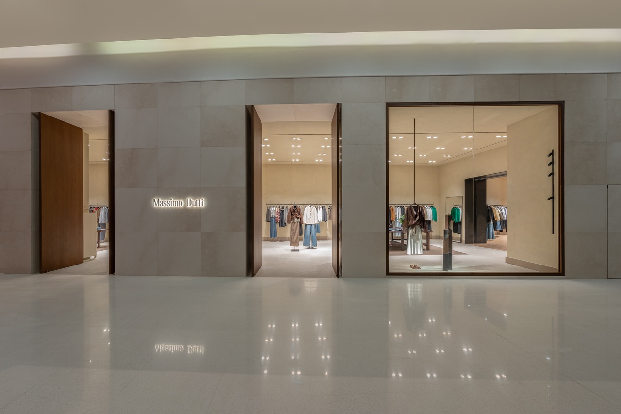 Massimo Dutti nâng tầm trải nghiệm mua sắm với cửa hàng mới tại Crescent Mall