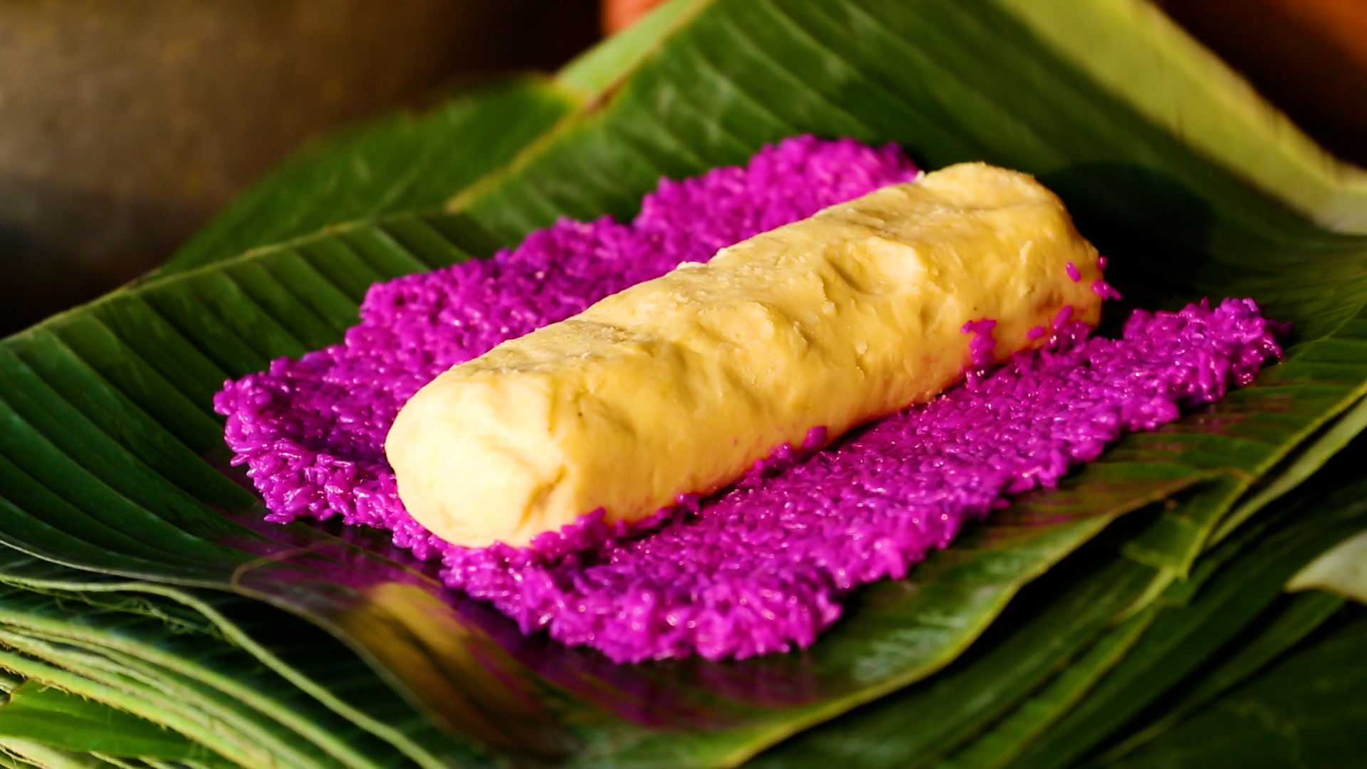 VỀ CẦN THƠ TÌM CÔ HÀNG BÁNH TÉT