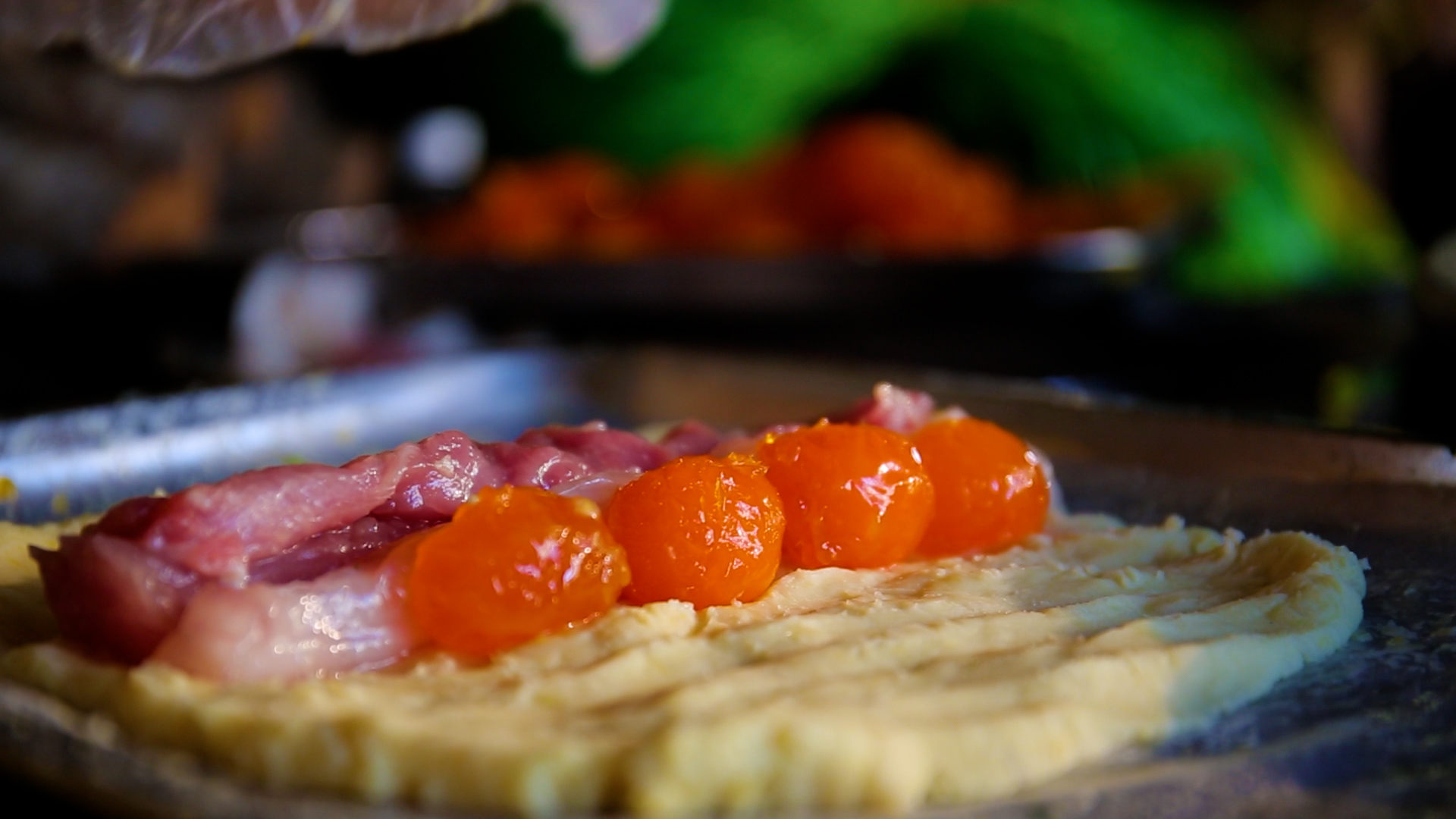 VỀ CẦN THƠ TÌM CÔ HÀNG BÁNH TÉT