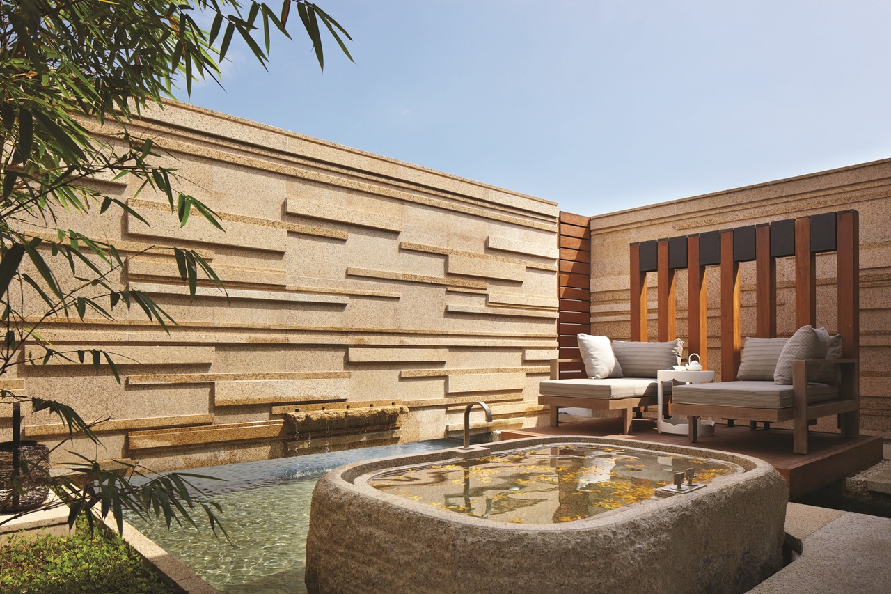 Chạm vào mùa hè theo cách riêng tại Hyatt Regency Danang