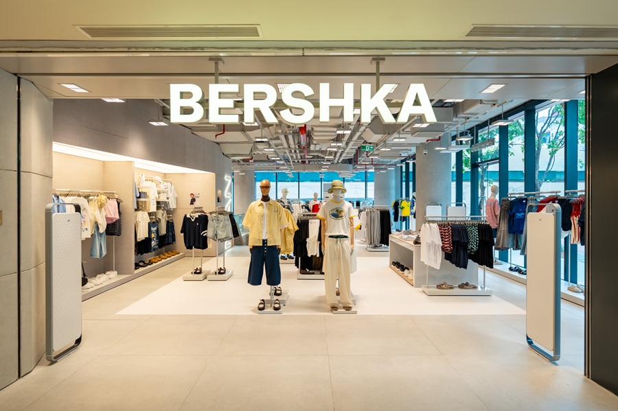 Hé lộ không gian của cửa hàng BERSHKA đầu tiên tại Việt Nam