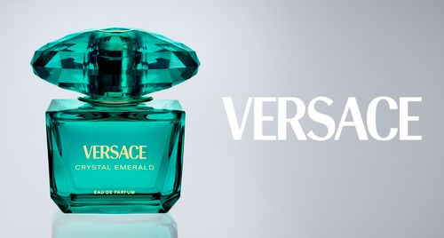 Versace Crystal Emerald: Kiệt tác hương thơm mới đánh thức khí chất nữ quyền