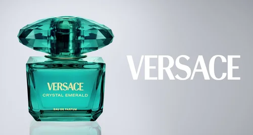 Versace Crystal Emerald: Kiệt tác hương thơm mới đánh thức khí chất nữ quyền