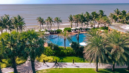 Khám phá vẻ đẹp Việt Nam qua hành trình xuyên Việt cùng Radisson Hotel Group