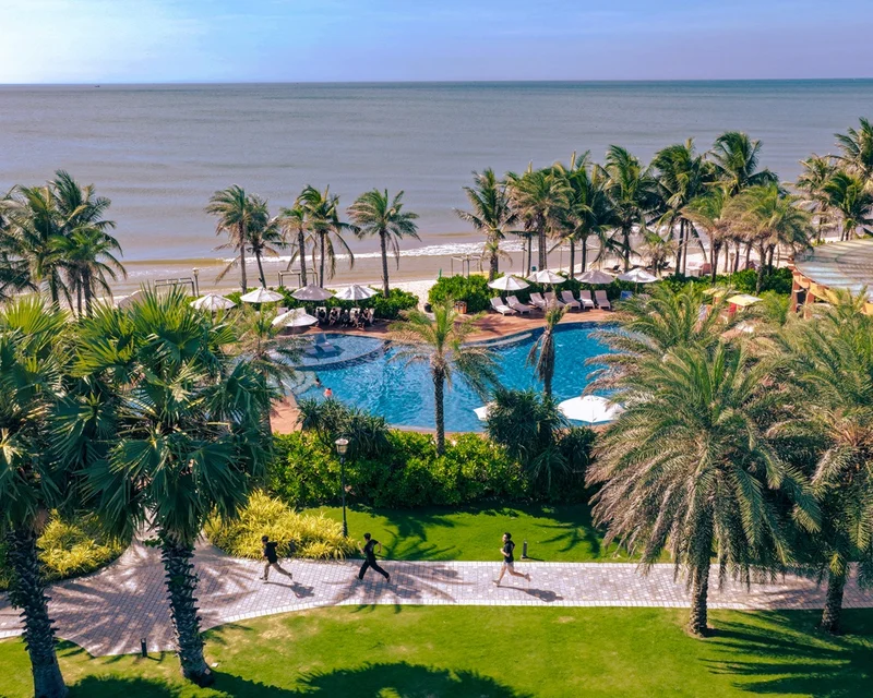 Khám phá vẻ đẹp Việt Nam qua hành trình xuyên Việt cùng Radisson Hotel Group