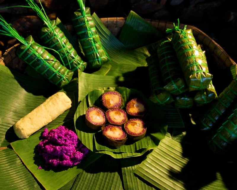 Về Cần Thơ tìm cô hàng bánh Tét