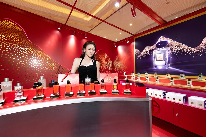 armani-beauty---tinh-hoa-ve-dep-cung-nhung-ngoi-sao-hang-dau_678dfa5892532.jpg
