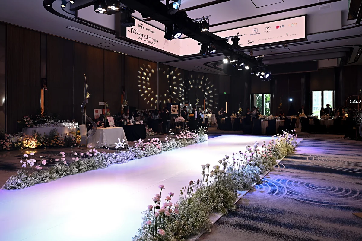 Wedding Dreams, Start with Hilton