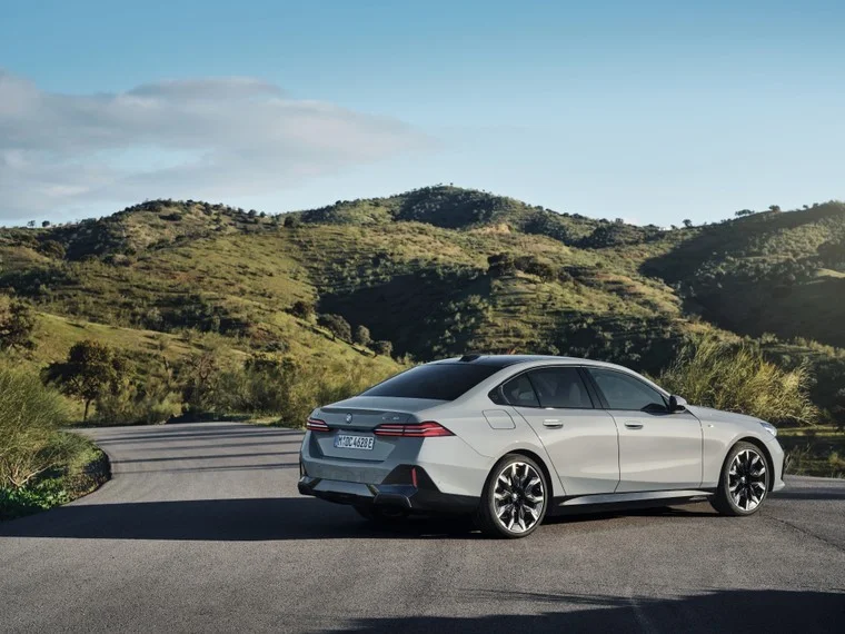 BMW the he 5 luxbrand