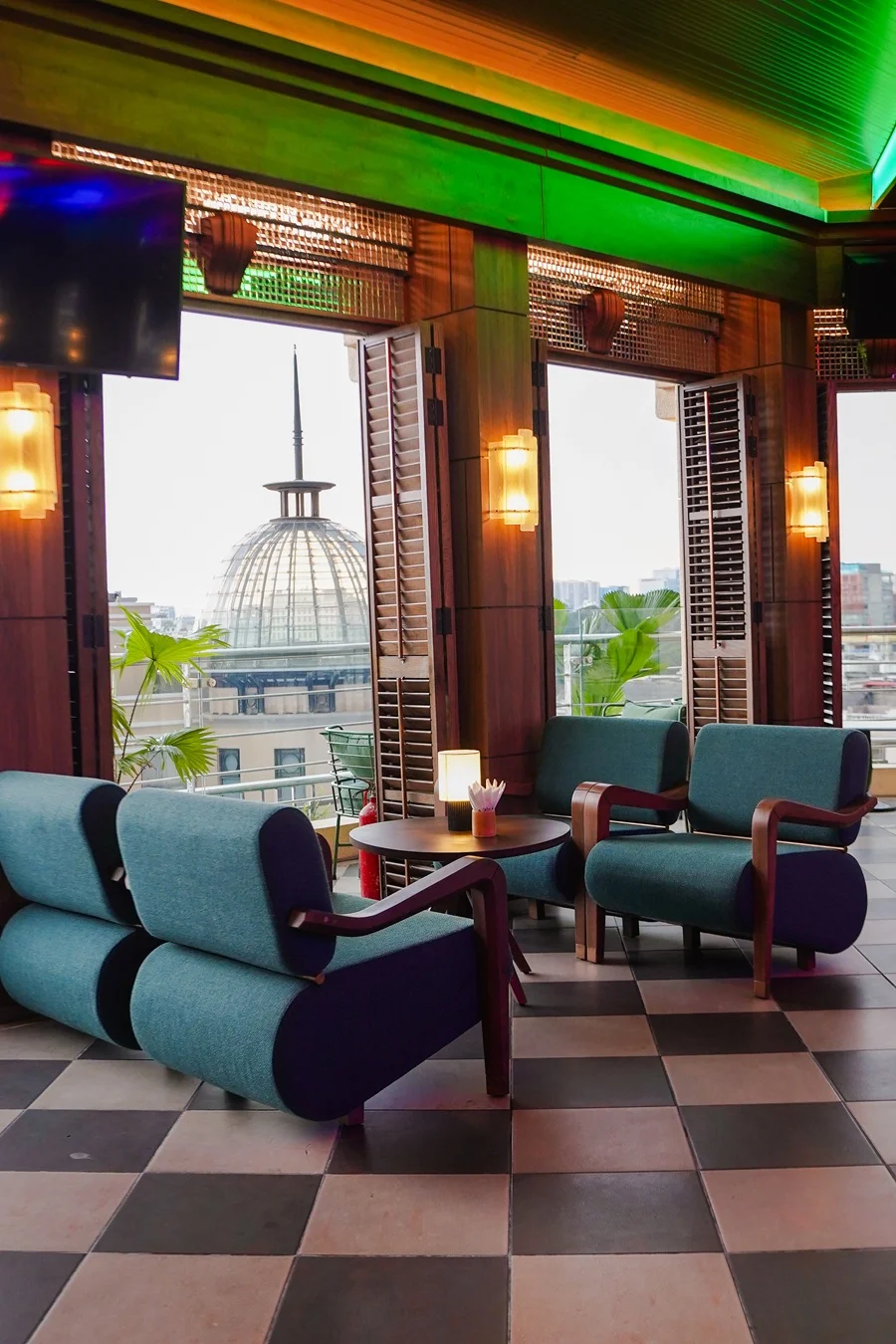Saigon Saigon Rooftop Bar: Diện mạo mới của một biểu tượng Sài Gòn