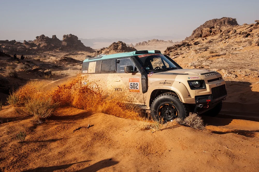 Defender Rally tại Dakar 2026: Khi tinh thần phiêu lưu trở thành lịch sử