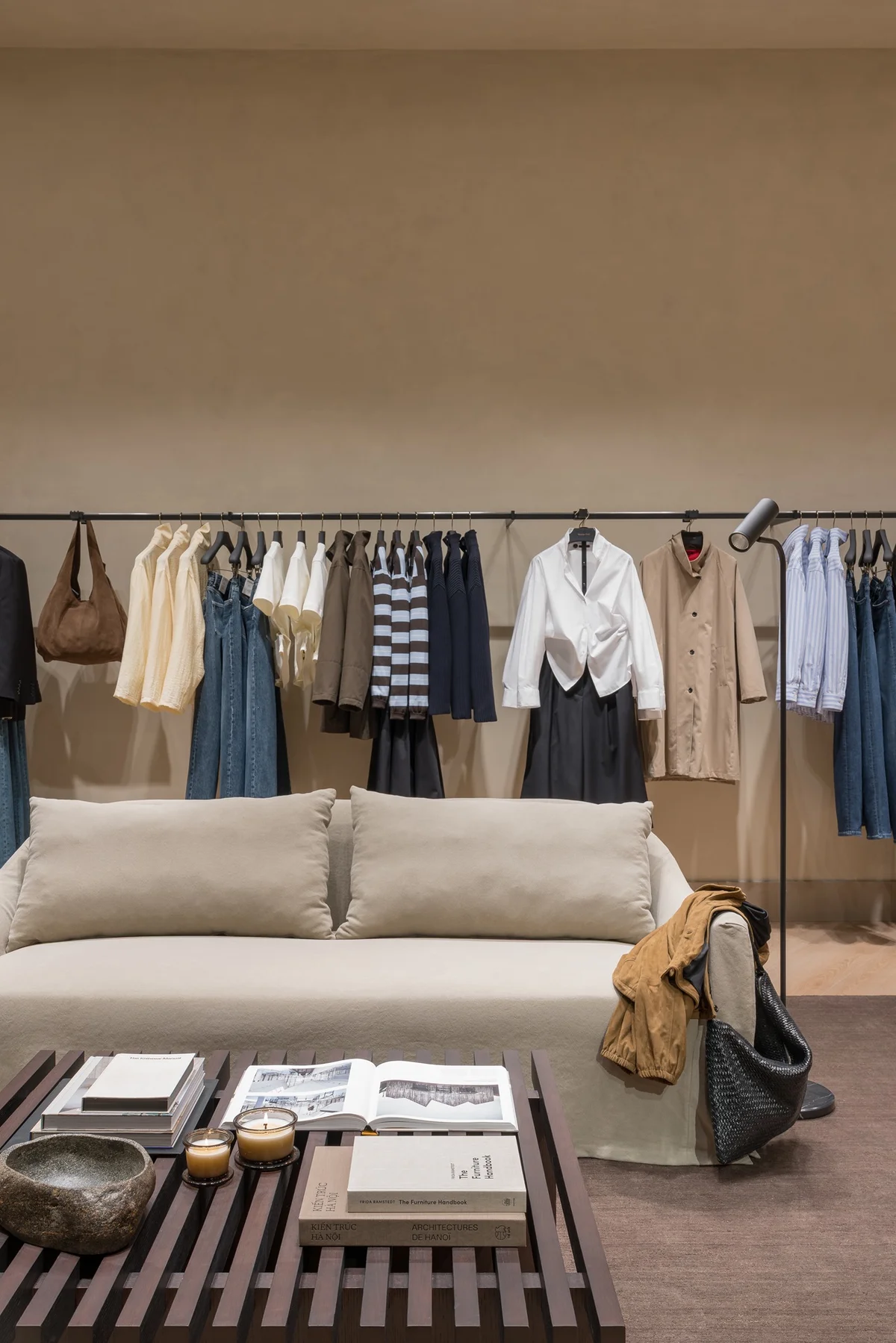 Massimo Dutti nâng tầm trải nghiệm mua sắm với cửa hàng mới tại Crescent Mall