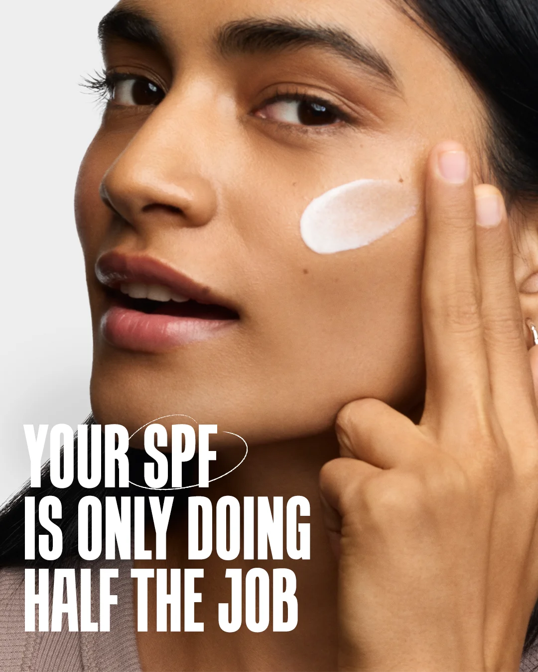 Serum chống nắng và bước tiến mới trong chăm sóc da hằng ngày