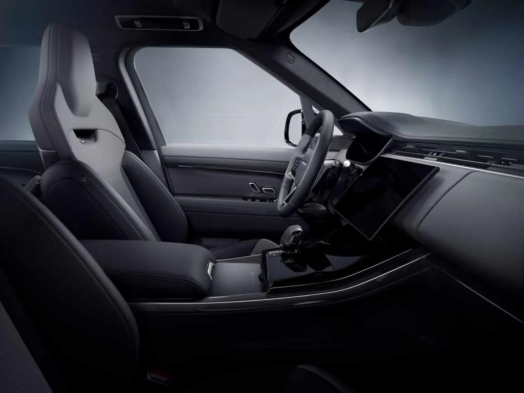 Nội thất đơn giản, tinh tế nhưng hiện địa của Range Rover Sport SV EDITION TWO