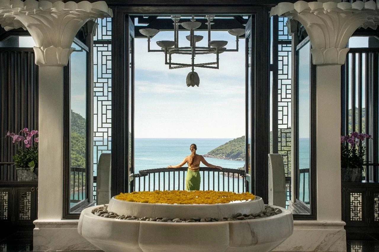 InterContinental Danang Sun Peninsula Resort là một trong số ít khách sạn đồng thời sở hữu cả Chìa khóa MICHELIN Key và Sao MICHELIN Star.